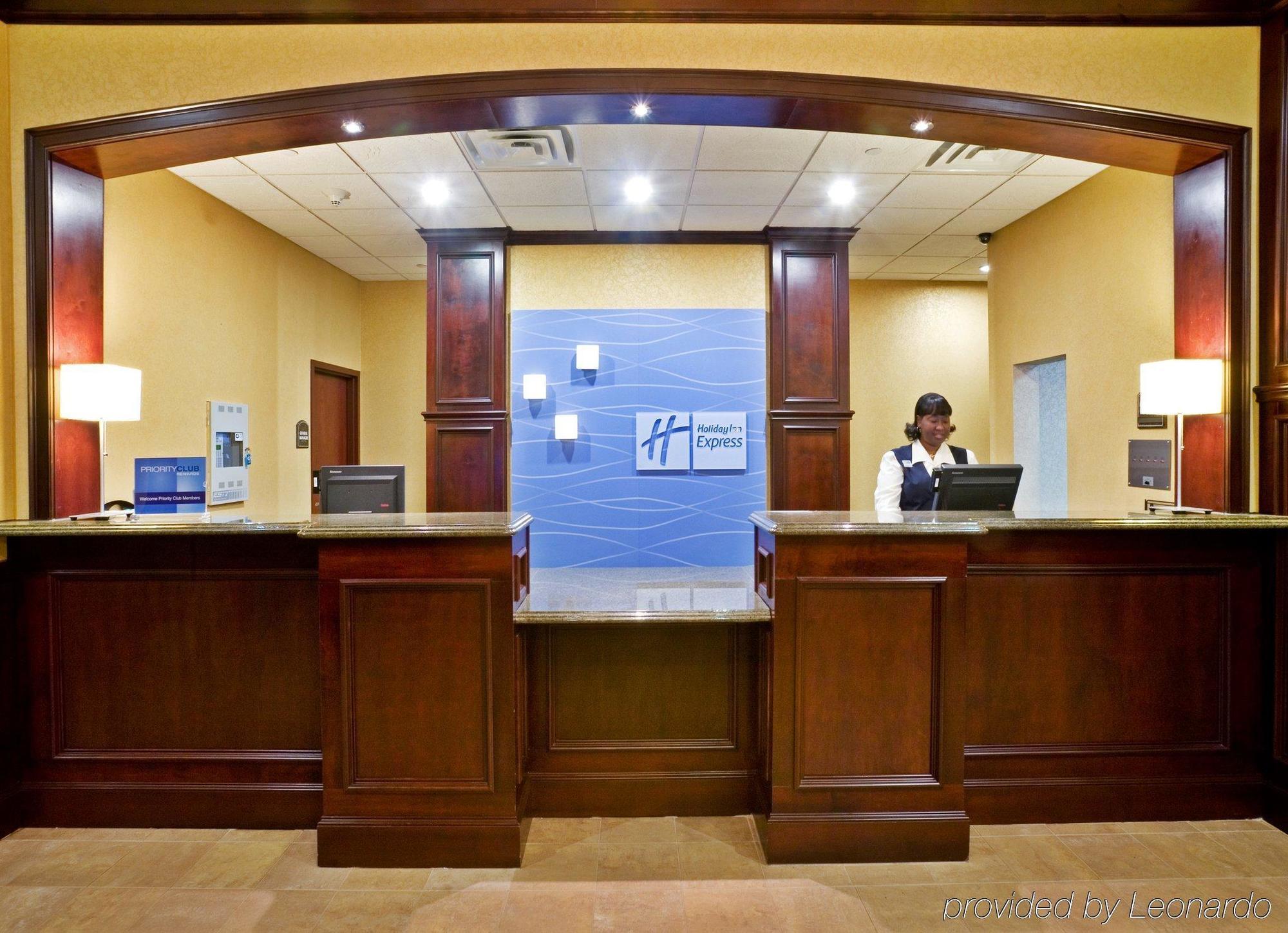 Holiday Inn Express & Suites Texarkana, An Ihg Hotel Інтер'єр фото